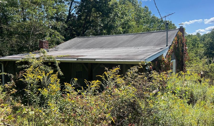 Hamilton Ridge, Alderson, WV 24910 - 0 Beds, 1 Bath