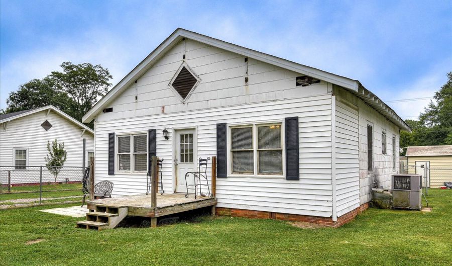 3081 Townsend St, Beech Island, SC 29842 - 2 Beds, 1 Bath