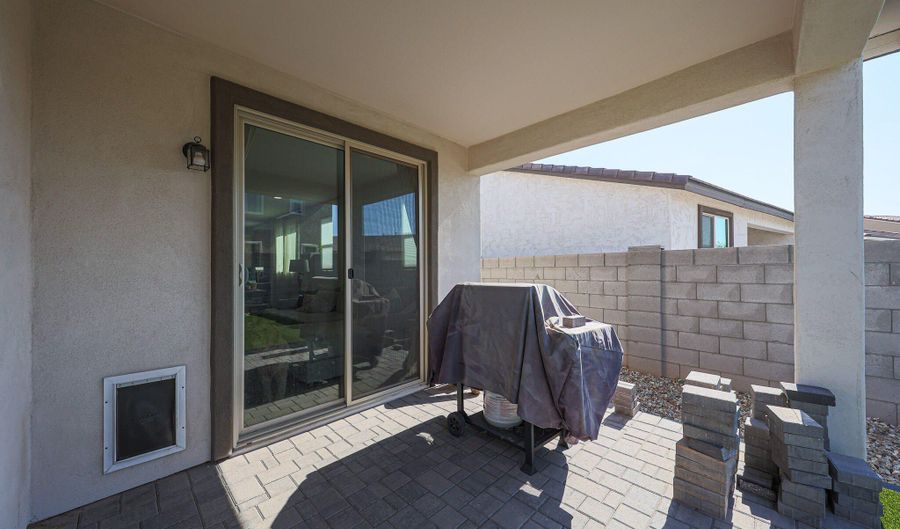 10964 W GARFIELD St, Avondale, AZ 85323 - 3 Beds, 3 Bath