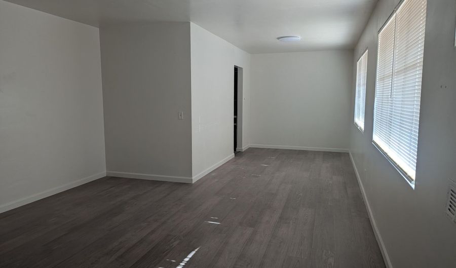 1128 N COOLIDGE Ave, Casa Grande, AZ 85122 - 4 Beds, 2 Bath