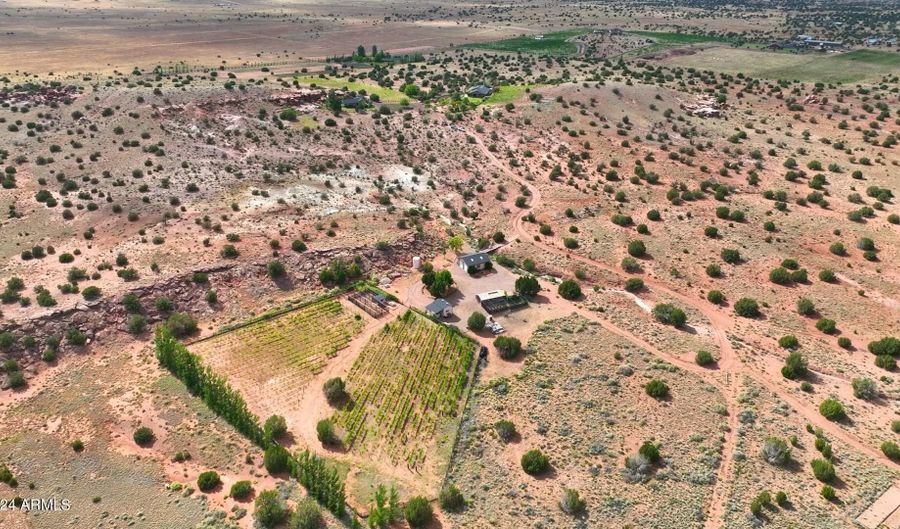 14 COUNTY ROAD 5309, Concho, AZ 85924 - 6 Beds, 6 Bath