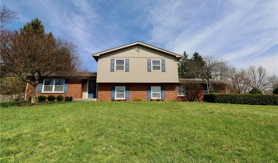 222 W Hill Valley Dr, Indianapolis, IN 46217 - 4 Beds, 1 Bath