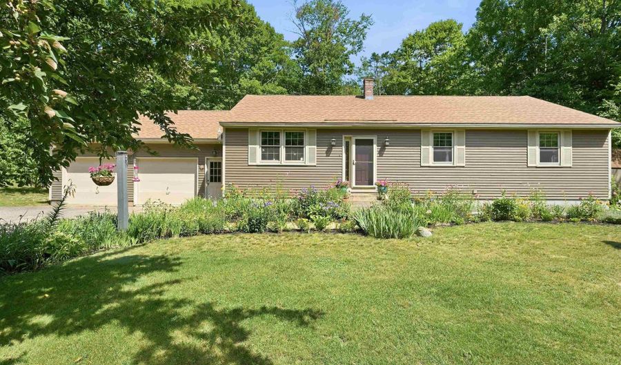 4 Franklin Hwy, Andover, NH 03216 - 3 Beds, 2 Bath