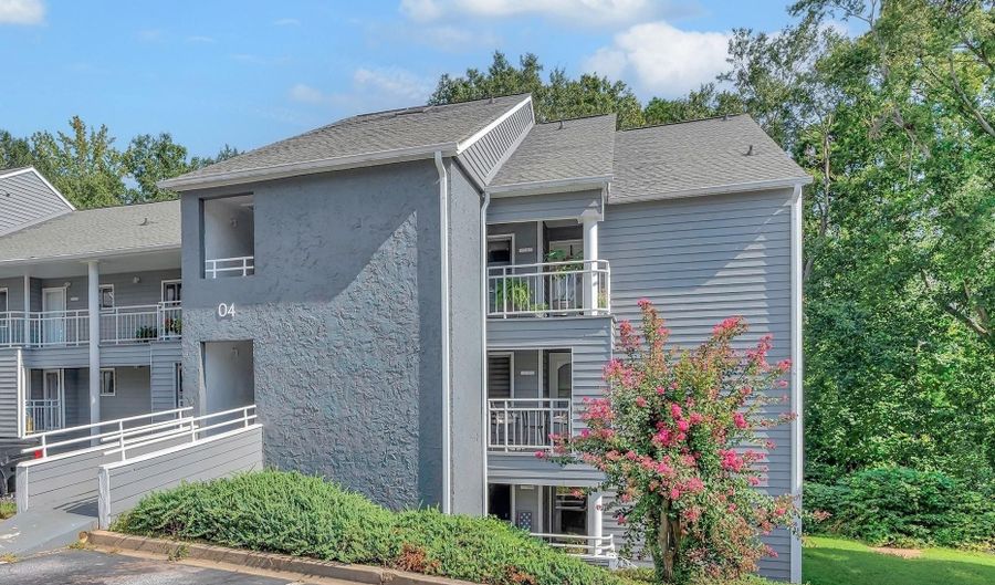 404 Northlake Dr, Anderson, SC 29625 - 3 Beds, 2 Bath