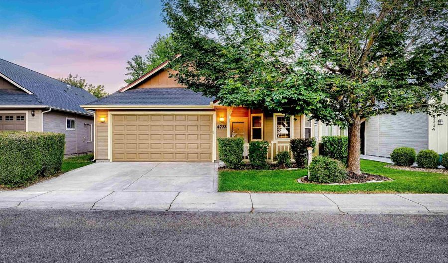 4722 N Hacienda Ave, Boise, ID 83703 - 3 Beds, 2 Bath
