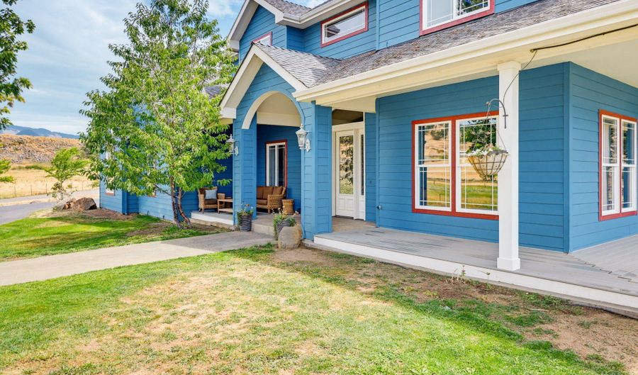 5597 Highway 66, Ashland, OR 97520 - 3 Beds, 3 Bath