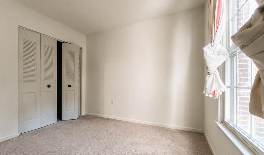 6597 BERMUDA GREEN Ct, Alexandria, VA 22312 - 3 Beds, 4 Bath