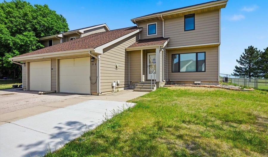 25 B Statesboro Dr, Belle Fourche, SD 57717 - 2 Beds, 2 Bath