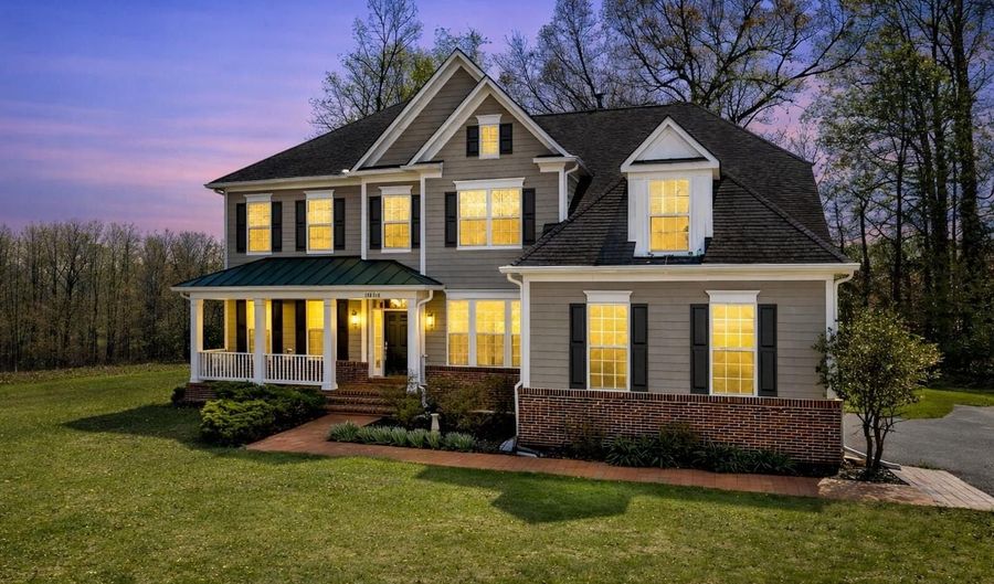17704 NEW HAMPSHIRE Ave, Ashton, MD 20861 - 5 Beds, 4 Bath