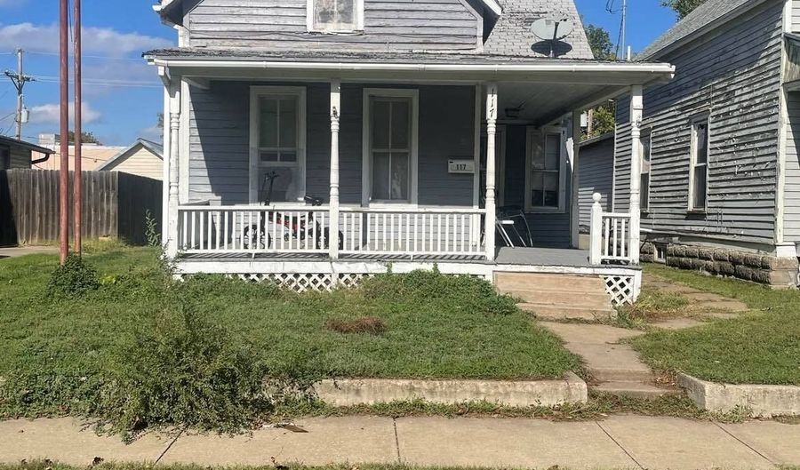 117 NE 4th, Abilene, KS 67410 - 3 Beds, 1 Bath