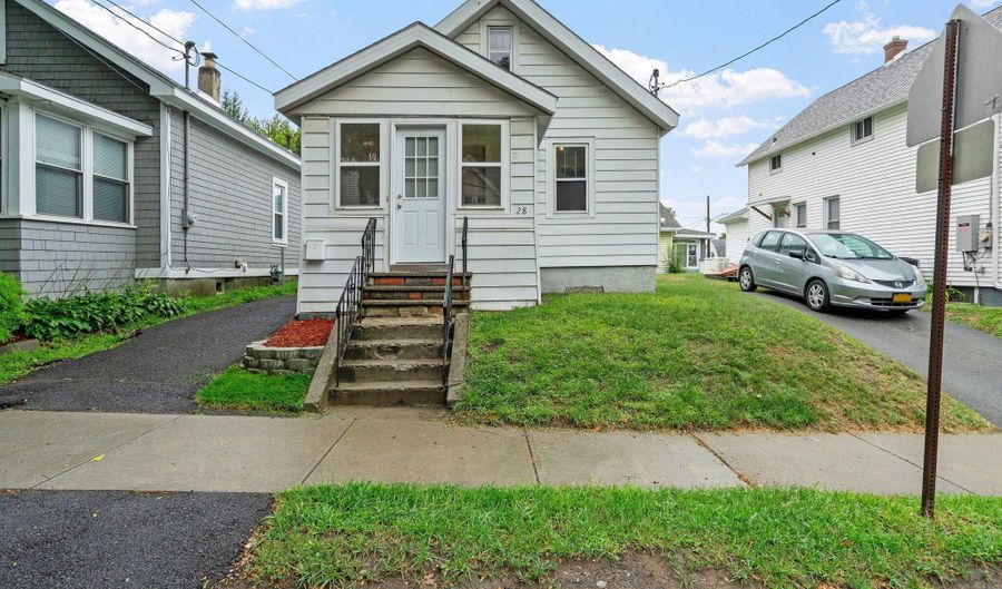 28 Tremont St, Albany, NY 12205 - 2 Beds, 1 Bath
