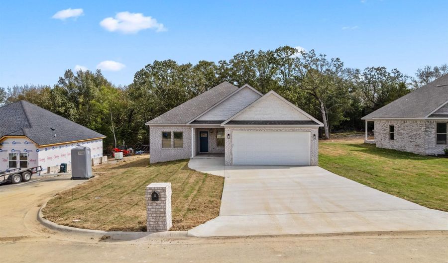 514 Madeleine Cir, Austin, AR 72007 - 4 Beds, 2 Bath