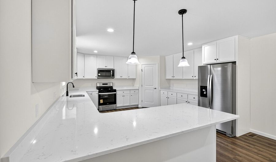 42 GLENOAK Ct, Camden Wyoming, DE 19934 - 5 Beds, 4 Bath