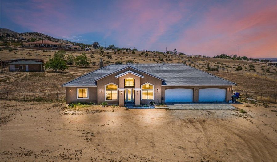 9170 Japatul Rd, Apple Valley, CA 92308 - 3 Beds, 3 Bath