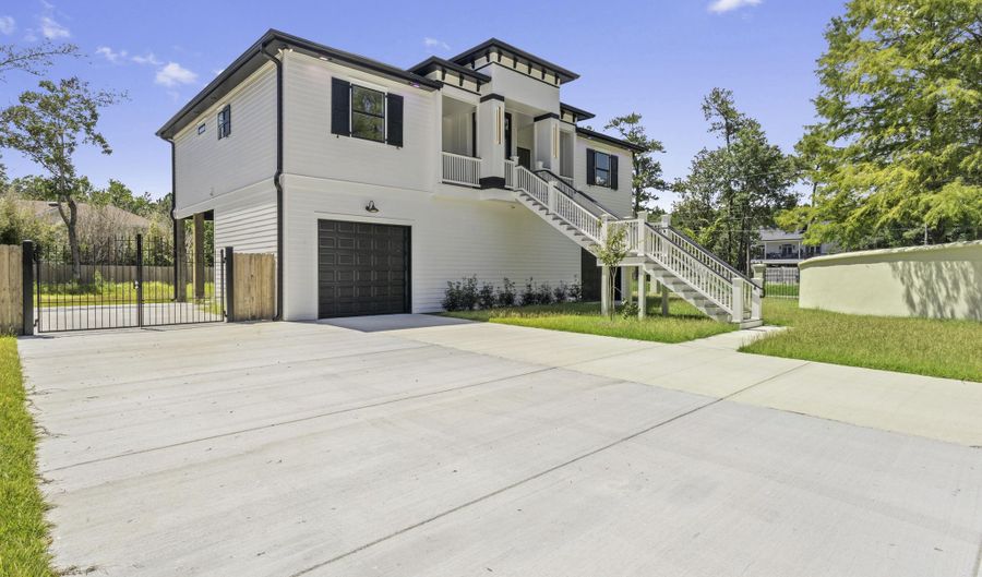 100 Blue Ridge Ct, Bay St. Louis, MS 39520 - 3 Beds, 3 Bath