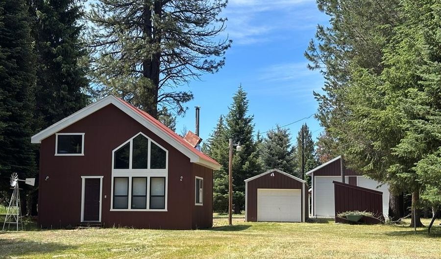 62 Newell Dr, Cascade, ID 83611 - 1 Beds, 1 Bath
