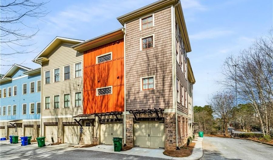 1628 Briarcliff Rd NE 18, Atlanta, GA 30306 - 3 Beds, 3 Bath