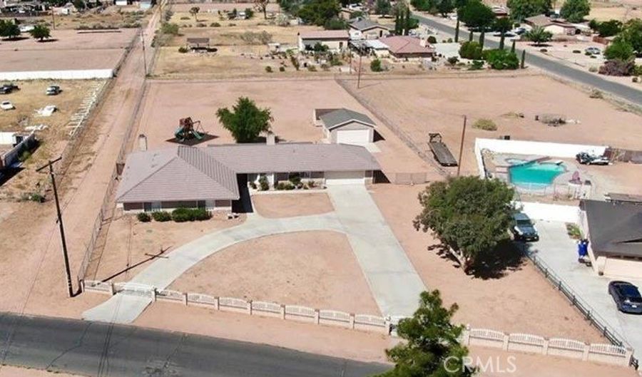 21291 Ramona, Apple Valley, CA 92307 - 4 Beds, 3 Bath