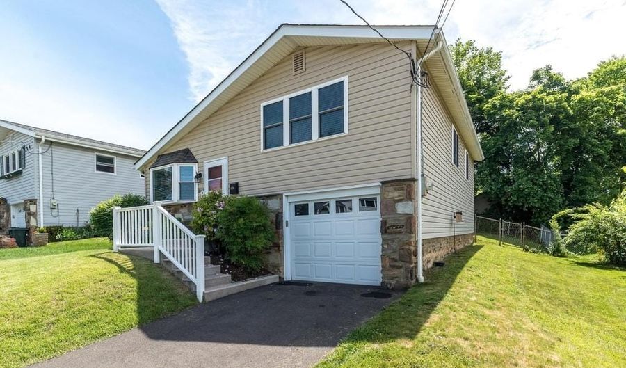 1513 LINDBERGH Ave, Abington, PA 19001 - 3 Beds, 2 Bath