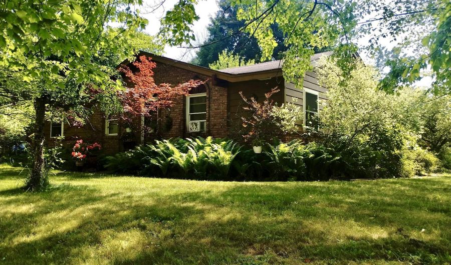 1309 Crestview Dr, Alpena, MI 49707 - 3 Beds, 2 Bath