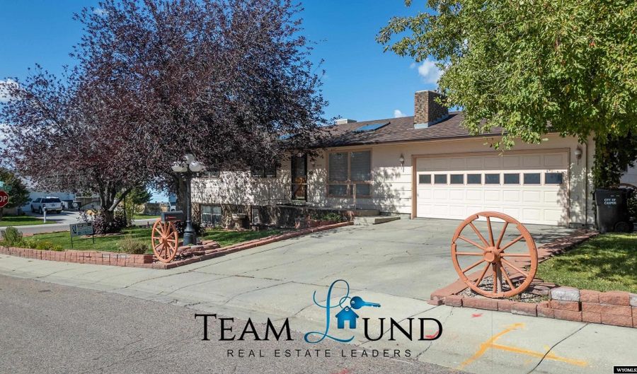 3600 Crystie Ln, Casper, WY 82609 - 4 Beds, 2 Bath