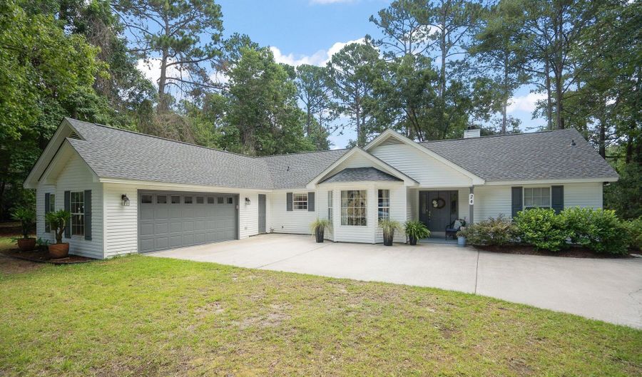24 Thomas Sumter St, Beaufort, SC 29907 - 3 Beds, 2 Bath