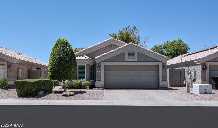 1181 W SARAGOSA St, Chandler, AZ 85224 - 3 Beds, 2 Bath