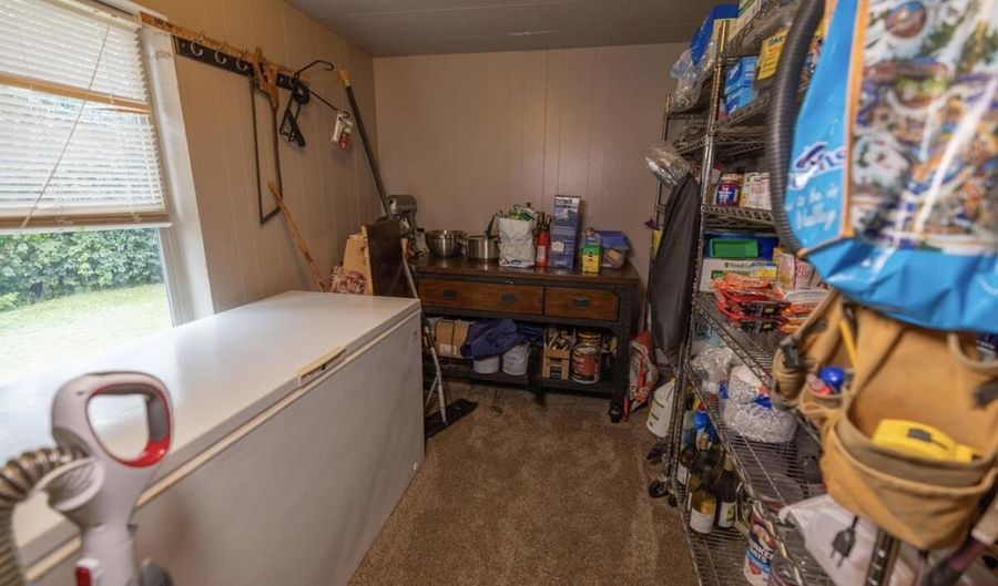 407 BROADFORD Rd, Bellevue, ID 83313 - 3 Beds, 2 Bath