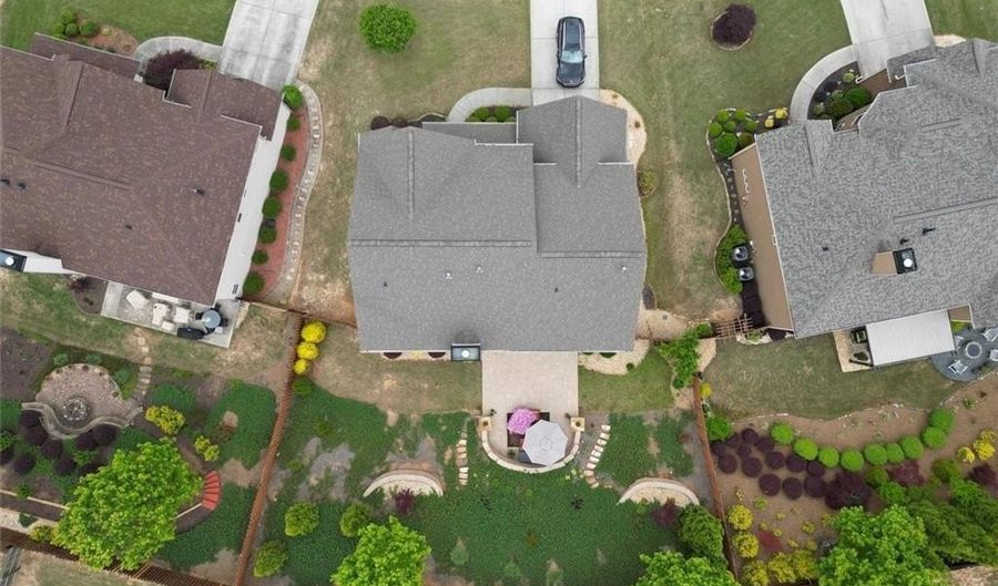308 Liberty Dr, Acworth, GA 30102 - 5 Beds, 4 Bath