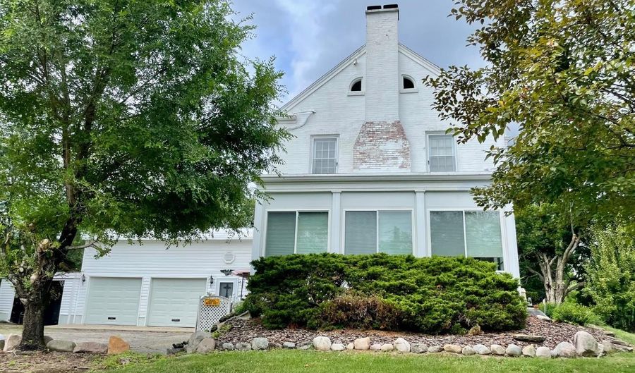 9453 Coogan Dr, Colerain Twp., OH 45231 - 4 Beds, 4 Bath