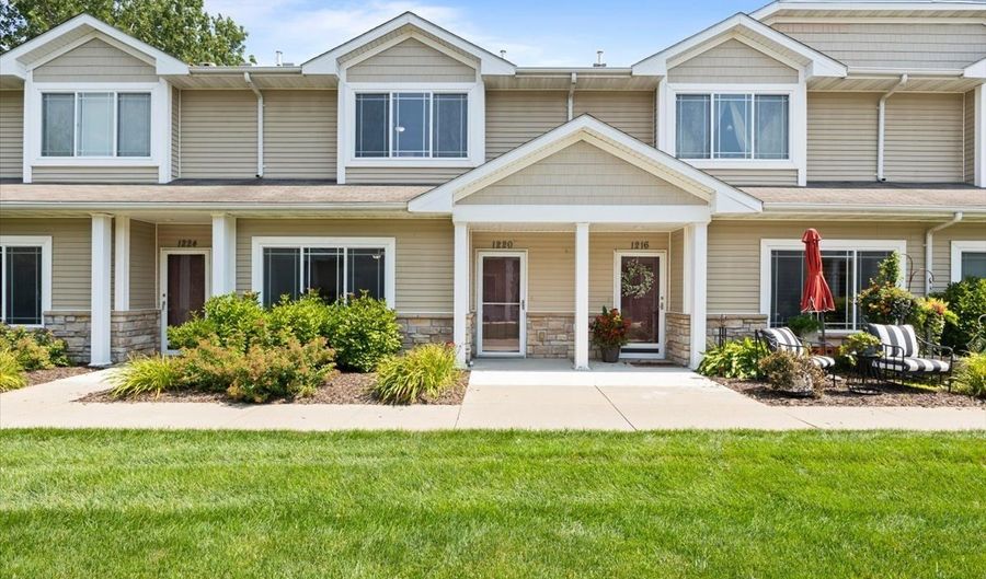 1220 NE 8th Ln, Ankeny, IA 50021 - 3 Beds, 3 Bath