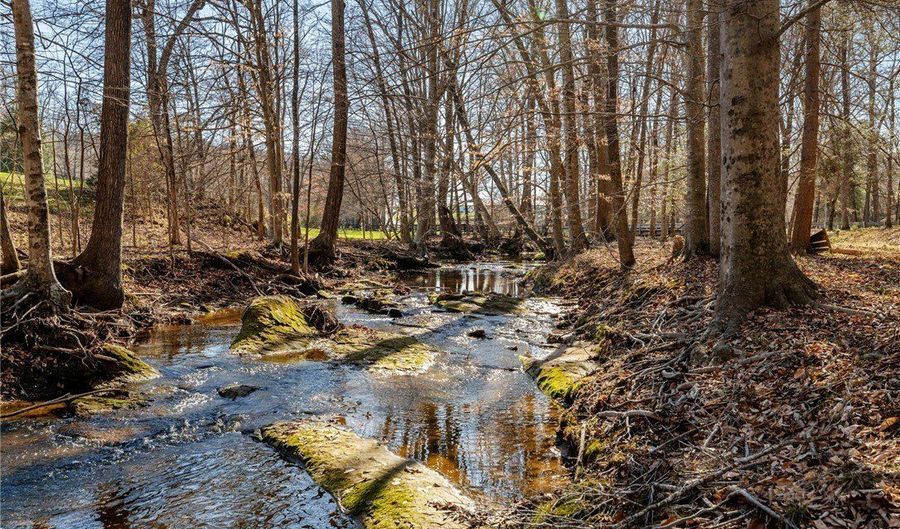 14304 Horseshoe Ford Rd, Ashland, VA 23005 - 3 Beds, 2 Bath
