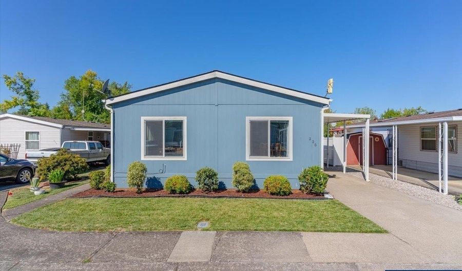 225 Yew # 33 Ct 33, Aumsville, OR 97325 - 3 Beds, 2 Bath