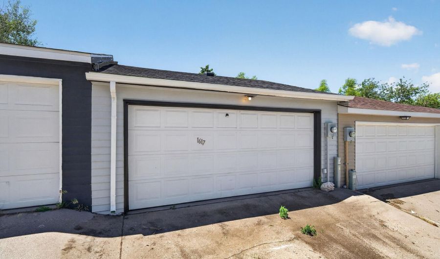 1617 COPPERVILLE Rd, Cheyenne, WY 82001 - 2 Beds, 2 Bath