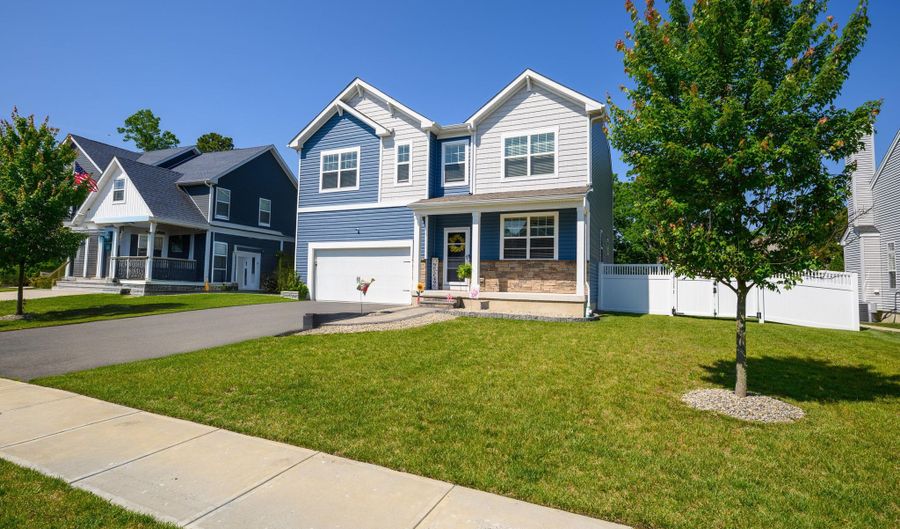25 Tradewinds Ave, Barnegat, NJ 08005 - 4 Beds, 3 Bath