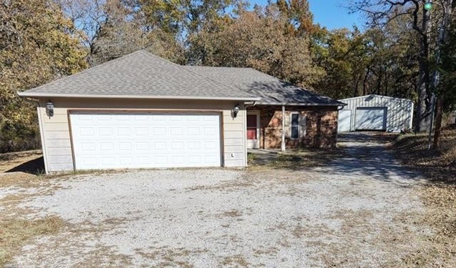 1114 Comet, Ardmore, OK 73401 - 3 Beds, 2 Bath