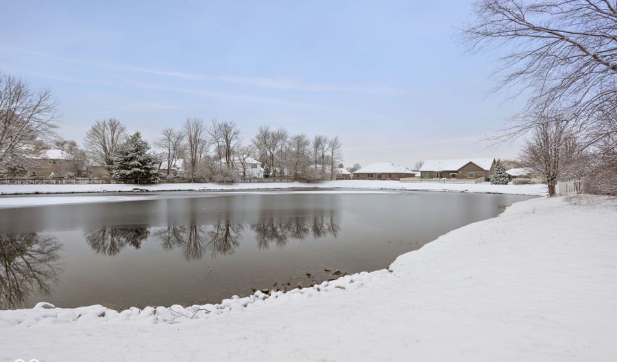 2048 Whitetail Ct, Avon, IN 46123 - 5 Beds, 4 Bath