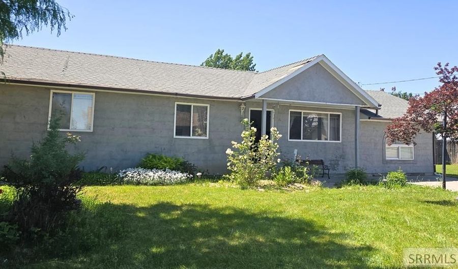 555 W 10 N, Blackfoot, ID 83221 - 4 Beds, 1 Bath