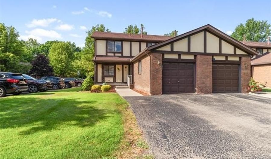23 Parkplace Central, Allen Park, MI 48101 - 3 Beds, 4 Bath
