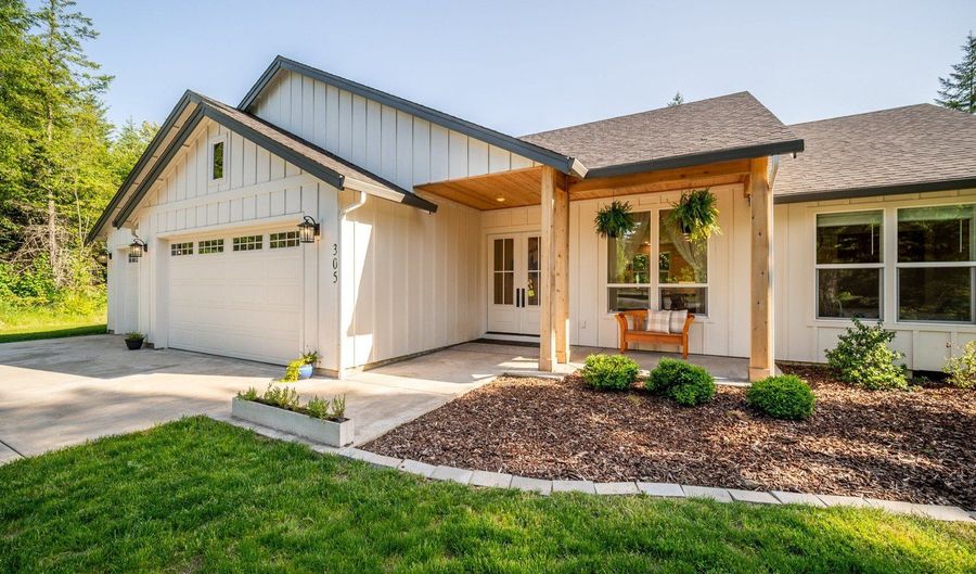 305 FIR Rd, Ariel, WA 98603 - 3 Beds, 2 Bath