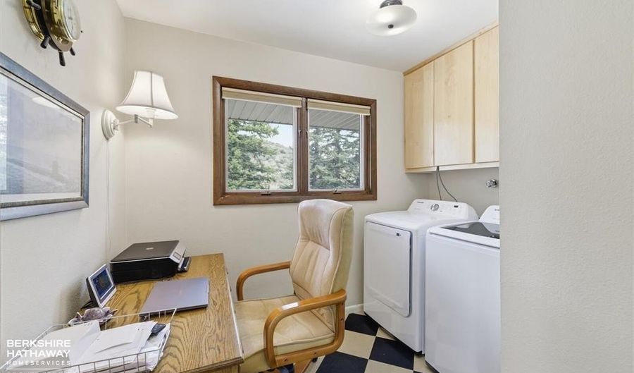 277 Southfork Rd, Cody, WY 82414 - 3 Beds, 3 Bath