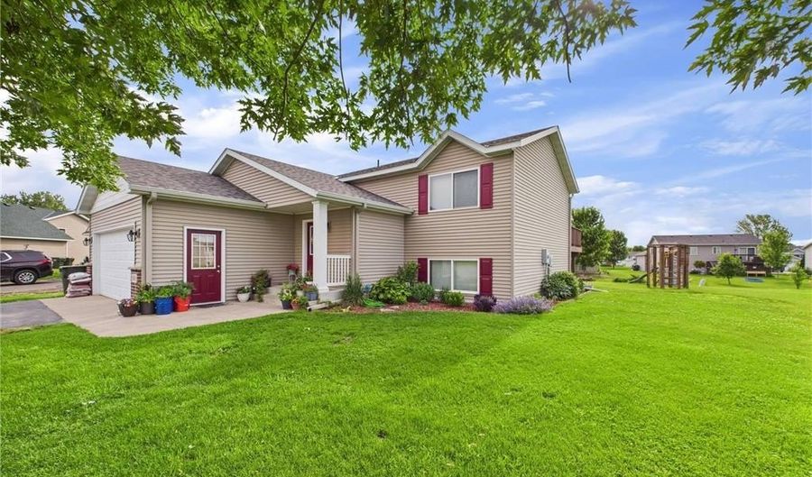 810 Deerberry Ct, Albany, MN 56307 - 4 Beds, 2 Bath