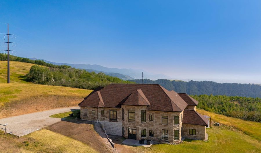 2220 ASPEN HOLLOW Rd, Bedford, WY 83112 - 4 Beds, 5 Bath