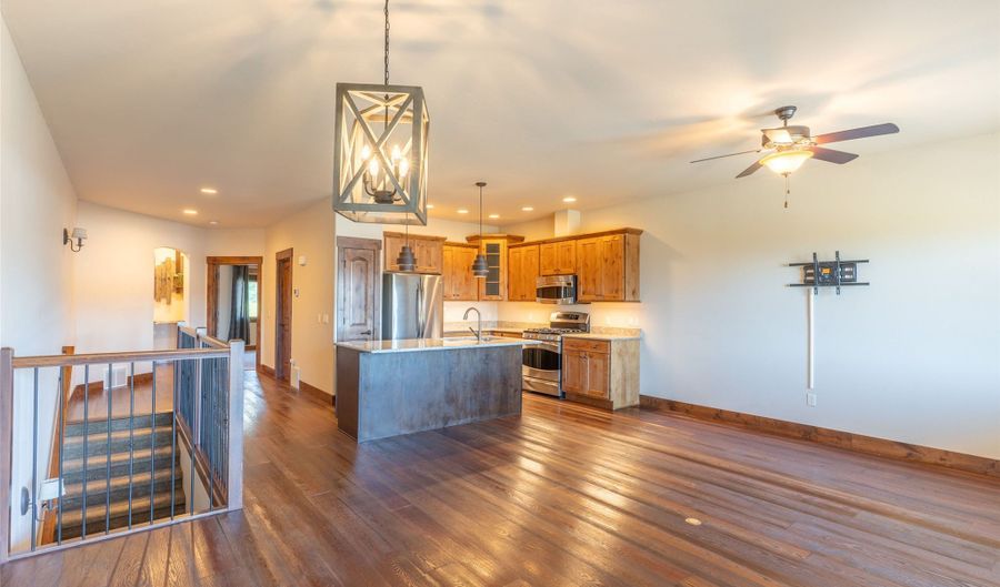 657 Commerce St, Bigfork, MT 59911 - 2 Beds, 2 Bath