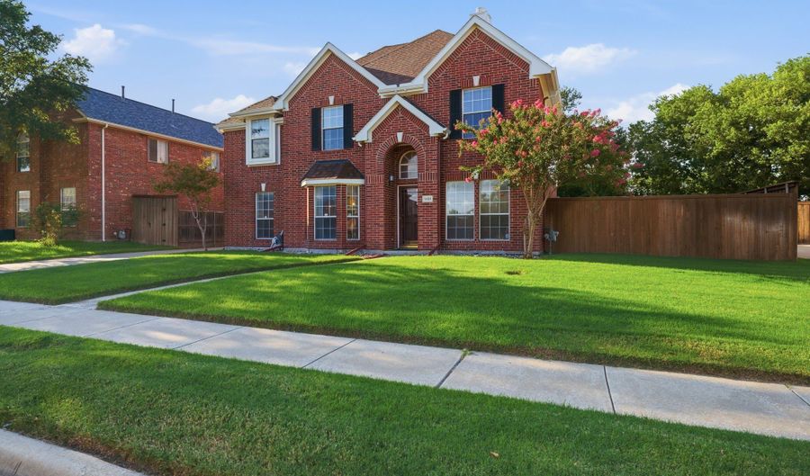 1101 Larkspur Dr, Allen, TX 75002 - 5 Beds, 3 Bath