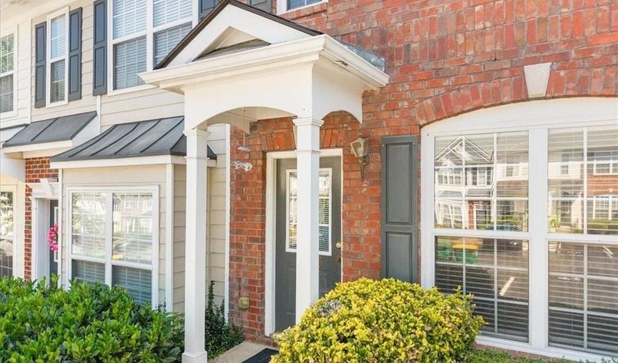 3263 Hidden Cove Cir, Peachtree Corners, GA 30092 - 2 Beds, 3 Bath