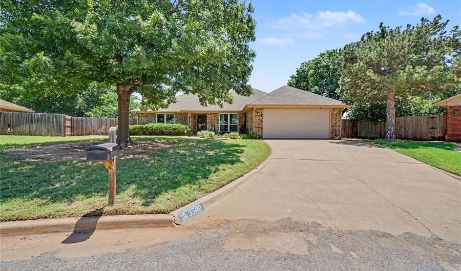 3500 Kings Way, Altus, OK 73521 - 3 Beds, 2 Bath