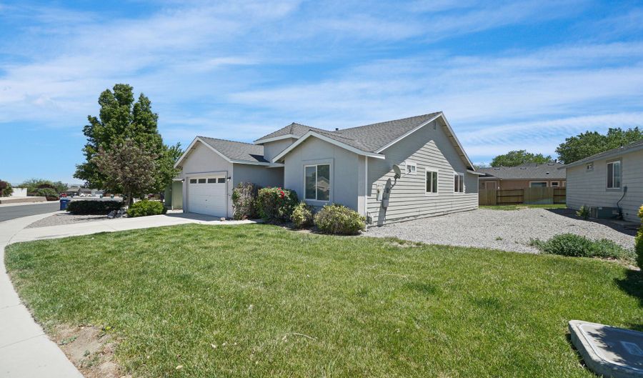 342 Bens Way, Fernley, NV 89408 - 3 Beds, 2 Bath