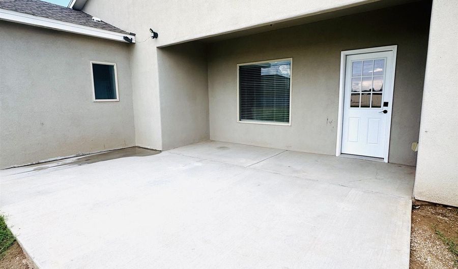 4006 S Pat Garrett Rd, Carlsbad, NM 88220 - 4 Beds, 2 Bath