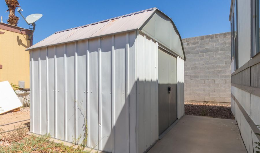 1221 N DYSART Rd 42, Avondale, AZ 85323 - 3 Beds, 2 Bath